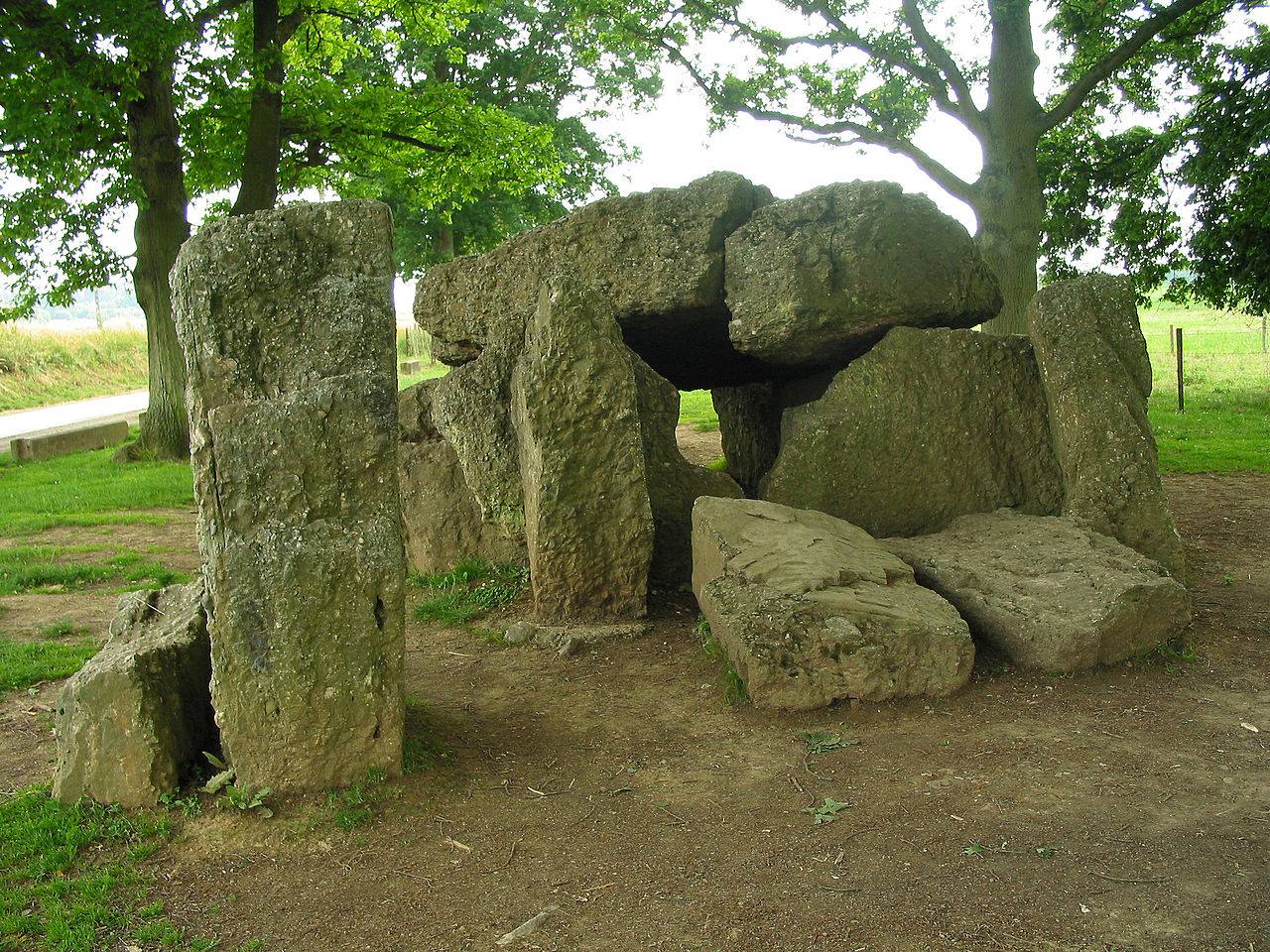 megalithic site of Wris